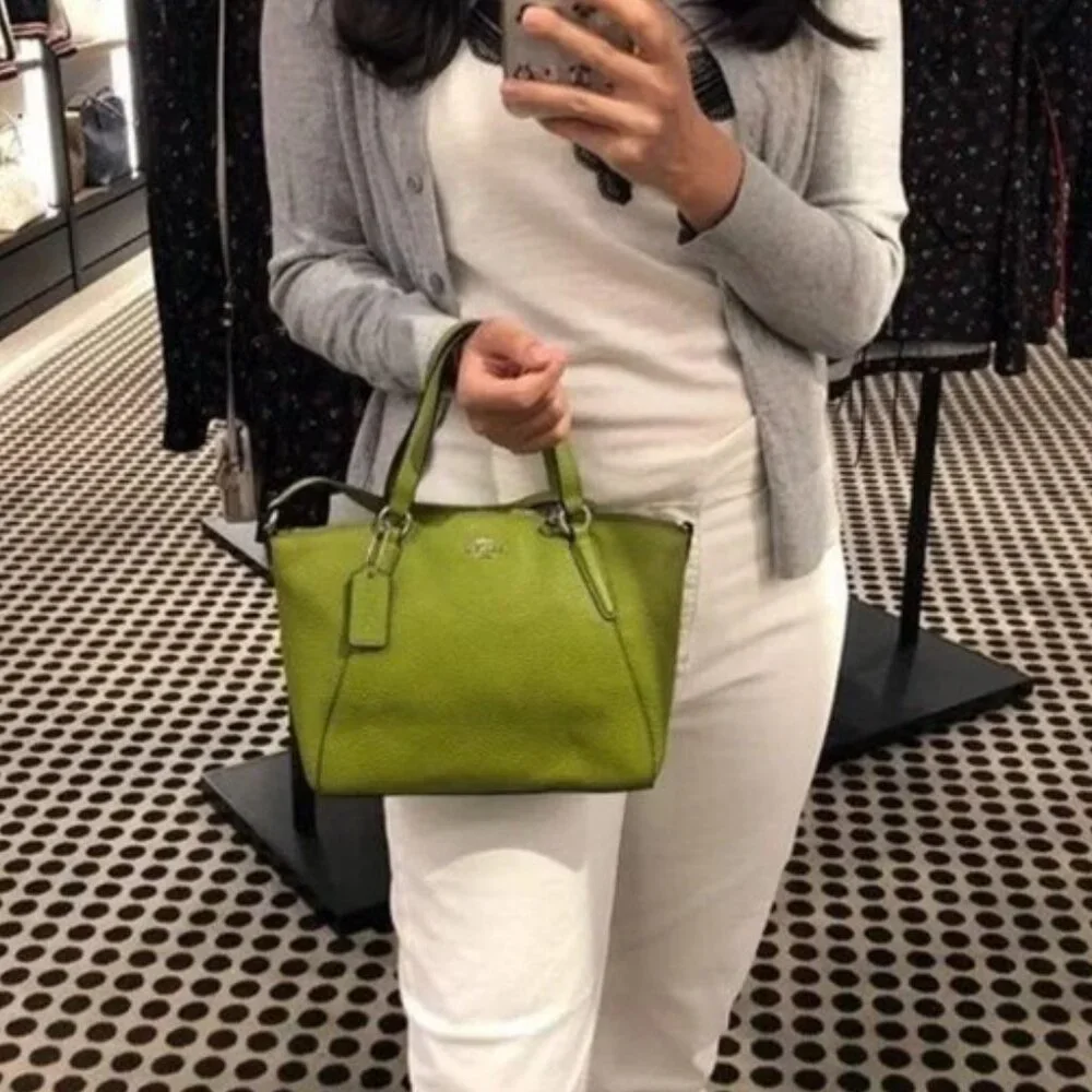 Coach Kelsey Small Yellow Green Leather Satchel Crossbody, Zipper does not work - Picture 10 of 10